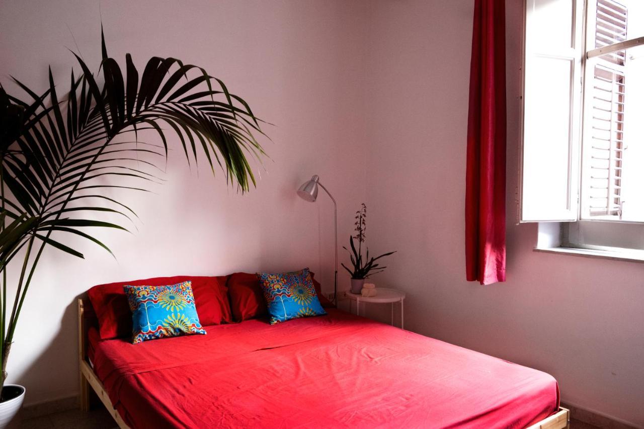 13 Open House Bed & Breakfast Palermo Dış mekan fotoğraf